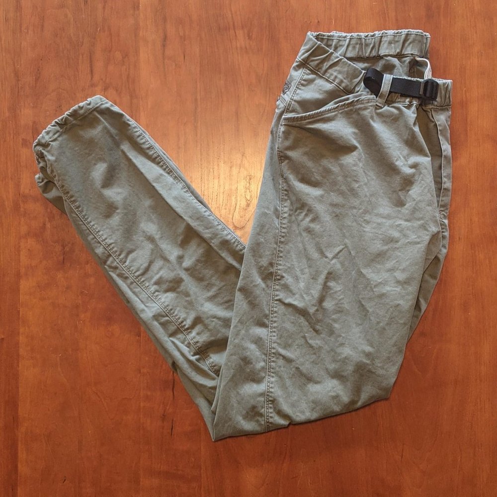 Mountain Hardwear olive camp pants